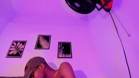 Snapshot of criss_zuri chatting on 03.24.26 criss_zuri online show from 03.24.26