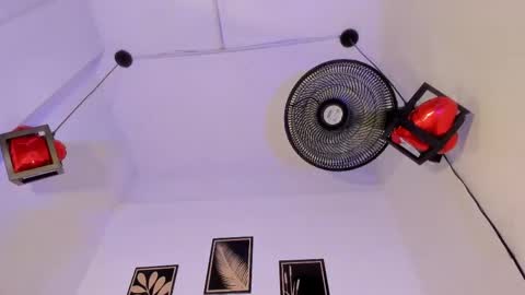 Snapshot of criss_zuri chatting on 04.09.26 criss_zuri online show from 04.09.26