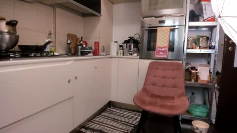 Twitter Christinne p online show from 02.05.25