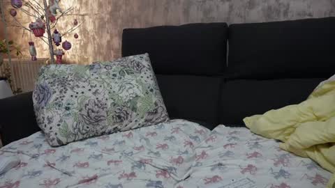 Snapshot of crissy_love chatting on 12.20.24 crissy_love online show from 12.20.24