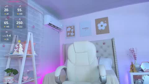 Cristal  online show from 12.28.24