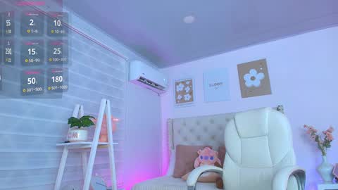 Cristal  online show from 01.24.25