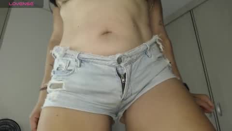 Snapshot of cristal_sexyboobs_ chatting on 09.10.25 Cristal online show from 09.10.25