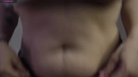 Snapshot of cristal_sexyboobs_ chatting on 11.08.25 Cristal online show from 11.08.25