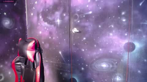 Cristal de Leon online show from 09.24.25