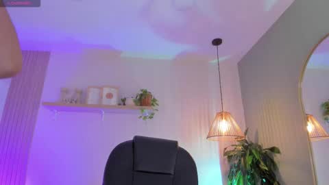 Snapshot of cristalfoxy_ chatting on 02.10.26 cristalfoxy_ online show from 02.10.26