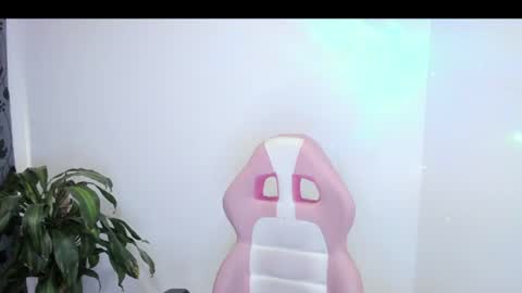 Snapshot of cristall_sweett0 chatting on 07.04.26 sofia online show from 07.04.26