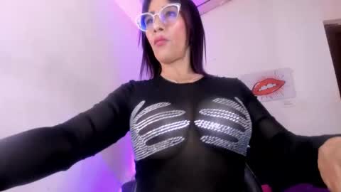 Snapshot of cristallmiller_ chatting on 02.13.26 cristal miller online show from 02.13.26