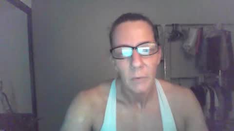 Snapshot of cristalmills069 chatting on 05.03.26 Quartz online show from 05.03.26