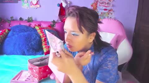 Snapshot of cristaln07 chatting on 12.19.24 Natis online show from 12.19.24