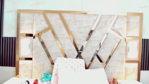 cristin  online show from 03.07.25