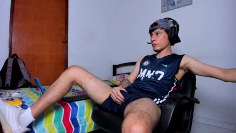 Snapshot of cristian_ortiz_1 chatting on 12.20.24 Cristian online show from 12.20.24