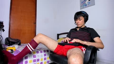 Snapshot of cristian_ortiz_1 chatting on 01.27.25 Cristian online show from 01.27.25