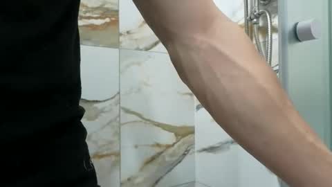 CristianoHailey online show from 04.18.26