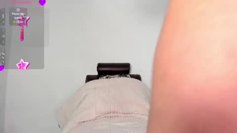 Snapshot of cristina_fernando chatting on 10.11.25 soycriss online show from 10.11.25