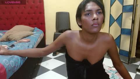 Snapshot of cristinamontiel74 chatting on 02.11.25 cristinamontiel74 online show from 02.11.25
