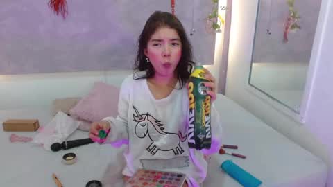 Cristin online show from 10.04.25