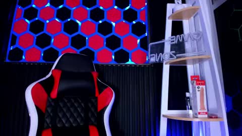 Cristopher  online show from 04.15.26