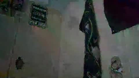 Critter2999LuvsFeet online show from 09.22.25