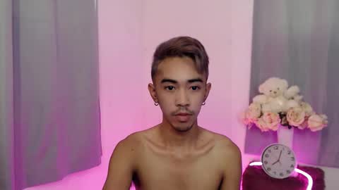 crocodale online show from 10.19.25