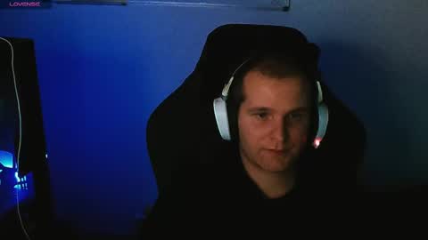 Snapshot of croissant911 chatting on 02.10.25 Anderson online show from 02.10.25