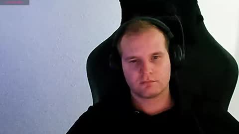 Snapshot of croissant911 chatting on 10.10.25 Anderson online show from 10.10.25