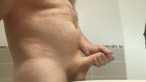 Snapshot of cronma chatting on 10.16.25 cronma online show from 10.16.25