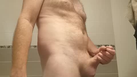 Snapshot of cronma chatting on 10.18.25 cronma online show from 10.18.25