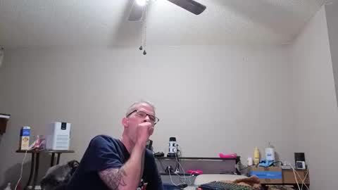 Snapshot of crownandkat chatting on 02.12.26 Crownandkat online show from 02.12.26