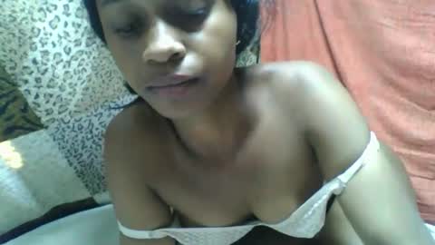 Snapshot of crush069 chatting on 09.25.25 crush069 online show from 09.25.25