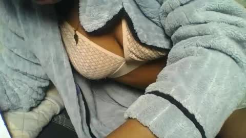 Snapshot of crush069 chatting on 10.23.25 crush069 online show from 10.23.25