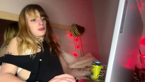 Snapshot of crylei chatting on 01.14.25 kybaby online show from 01.14.25