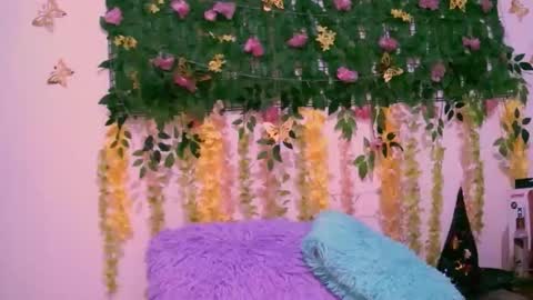 Snapshot of crysrus chatting on 10.07.25 crysrus online show from 10.07.25