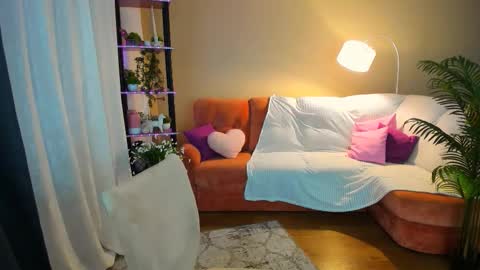 Anna online show from 09.20.25