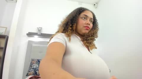 crystal_butterfly1 online show from 12.27.24