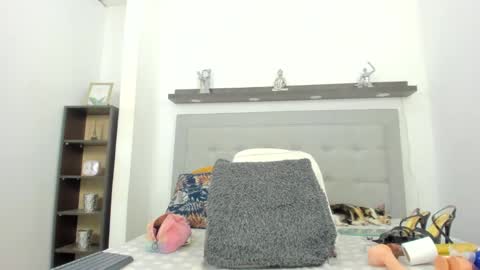 crystal_butterfly1 online show from 12.28.24