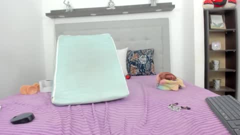 crystal_butterfly1 online show from 01.16.25