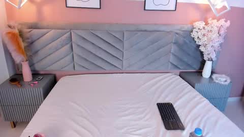 crystal_collinss_ online show from 02.11.25