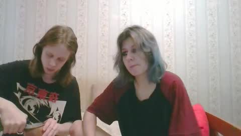 Crystal and Marcl online show from 12.06.24