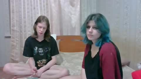 Crystal and Marcl online show from 12.11.24