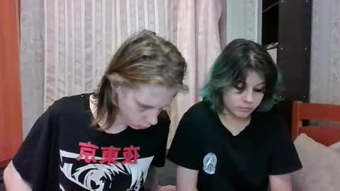 Crystal and Marcl online show from 03.09.25