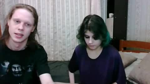 Crystal and Marcl online show from 03.11.25