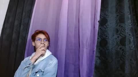 Snapshot of crystal_starx chatting on 02.11.25 Crystal Blaze online show from 02.11.25