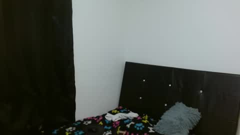 Snapshot of crystal_starx chatting on 02.25.25 Crystal Blaze online show from 02.25.25