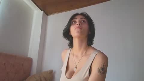 Crystal Blaze online show from 10.02.25