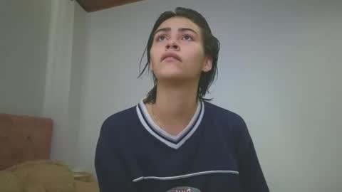 Crystal Blaze online show from 10.04.25