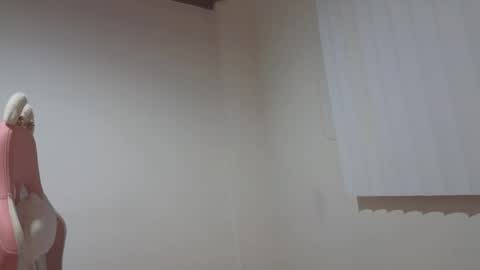 Crystal Blaze online show from 12.17.25