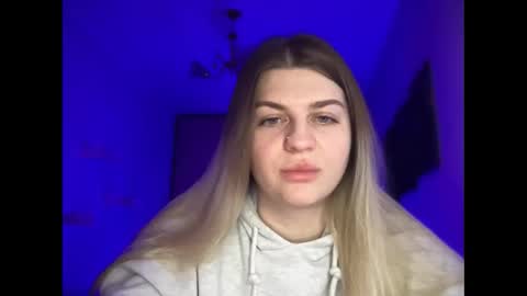 crystalblush01 online show from 04.04.26