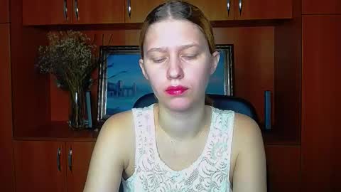 Stella online show from 11.27.25