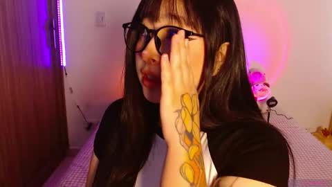 Olivia  online show from 04.13.26